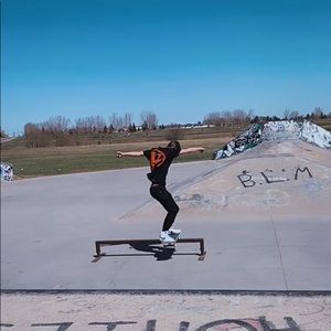 Meet your Posher, Ethan